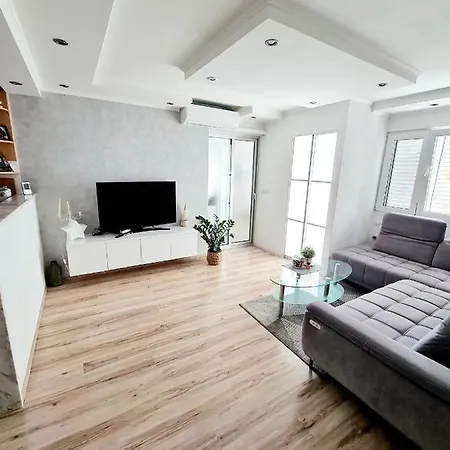 Mirjana Διαμέρισμα *