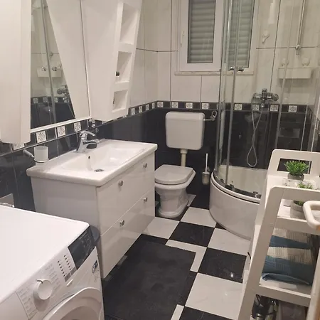 Mirjana * Μακάρσκα