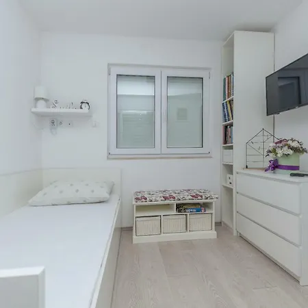 Διαμέρισμα Mirjana *